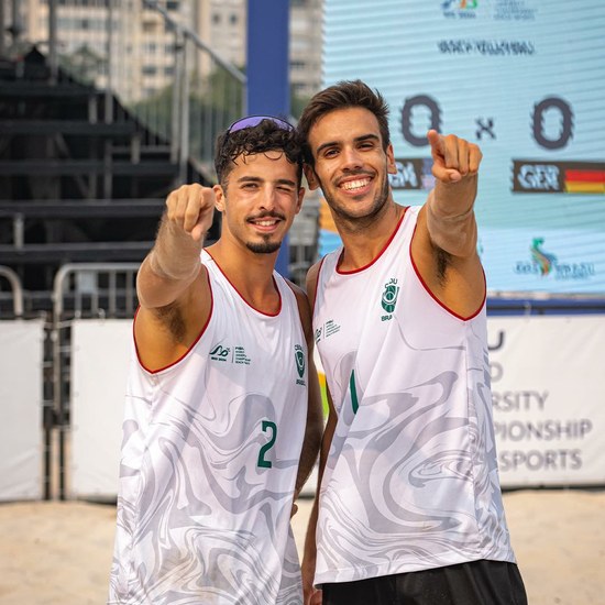 Alumni ISCAP medalhado com bronze no Mundial Universitário de Voleibol de praia 