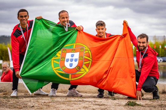 João Silva conquista medalha de prata no Campeonato Mundial Universitário de Canoagem